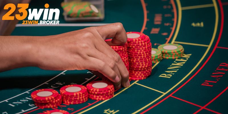 Baccarat - Tựa Game Hấp Dẫn Với Những Cửa Cược Ấn Tượng 2 Người chơi có cơ hội trải nghiệm sự kịch tính và hồi hộp khi tham gia